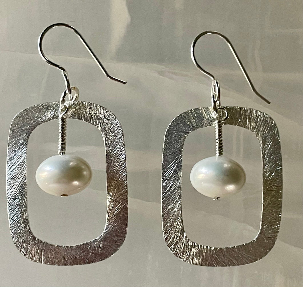 NEW! Pearl & Silver plate hoops